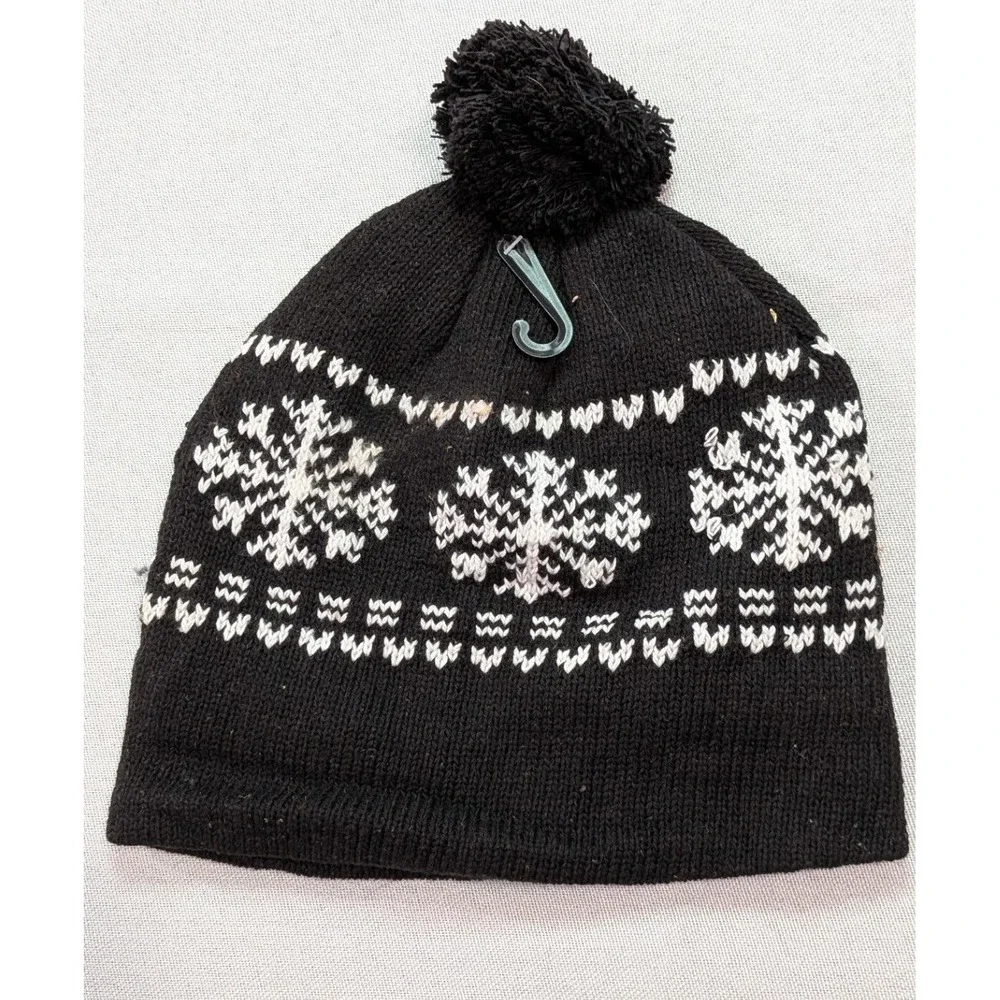 Juncture Beanie Hat Unisex One Size Black New Snowflake Fleece Lined Pom Pom